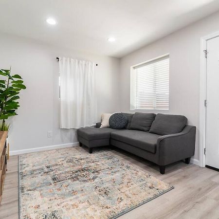 Urban Oasis: San Diego Bungalow Escape Exterior photo